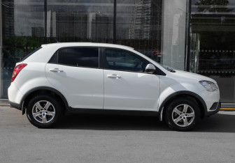 Подержанный автомобиль SsangYong Actyon 2011 года (4 фото)