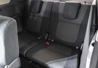 Подержанный автомобиль Mitsubishi Xpander 2023 года (13 фото)