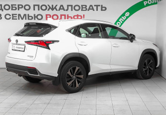 Подержанный автомобиль Lexus NX 2021 года (4 фото)