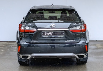Подержанный автомобиль Lexus RX 2016 года (6 фото)