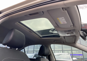 Подержанный автомобиль Skoda Superb Liftback 2019 года (25 фото)