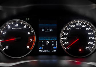 Подержанный автомобиль Mitsubishi Eclipse Cross 2021 года (16 фото)