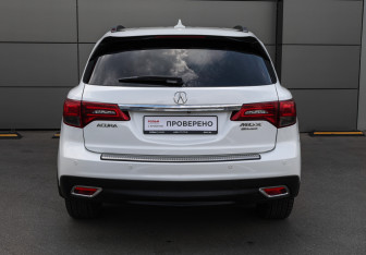Подержанный автомобиль Acura MDX 2014 года (5 фото)