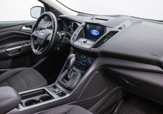 Подержанный автомобиль Ford Kuga 2019 года (10 фото)
