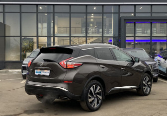 Подержанный автомобиль Nissan Murano Suv 2020 года (5 фото)