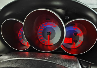 Подержанный автомобиль Mazda 3 Sedan 2007 года (12 фото)