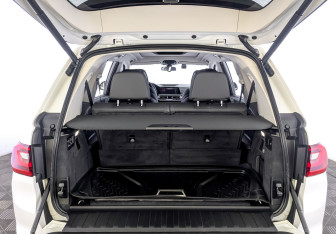 Подержанный автомобиль BMW X7 2020 года (10 фото)
