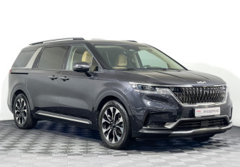 Подержанный автомобиль Kia Carnival 2021 года (3 фото)