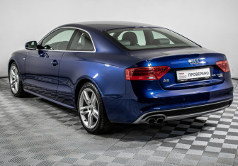 Подержанный автомобиль Audi A5 Coupe 2014 года (7 фото)