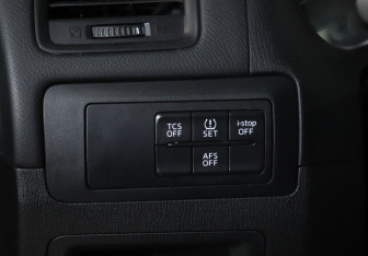 Подержанный автомобиль Mazda CX-5 2012 года (18 фото)