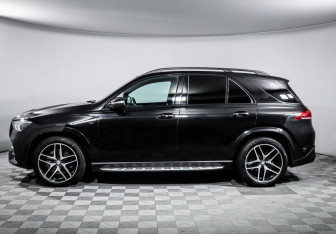 Подержанный автомобиль Mercedes-Benz GLE 2020 года (8 фото)