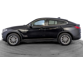 Подержанный автомобиль BMW X4 2020 года (8 фото)
