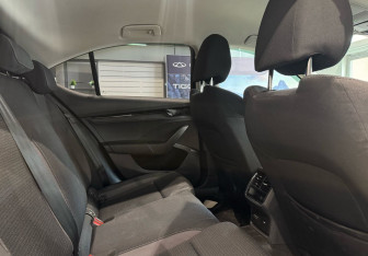 Подержанный автомобиль Skoda Octavia Liftback 2020 года (11 фото)