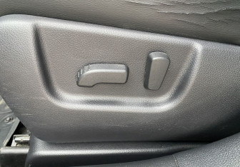 Подержанный автомобиль Nissan X-Trail 2013 года (20 фото)