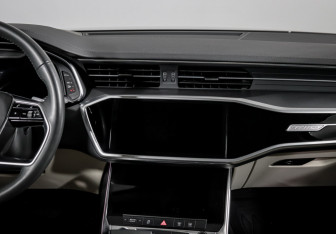 Подержанный автомобиль Audi A6 Sedan 2020 года (13 фото)