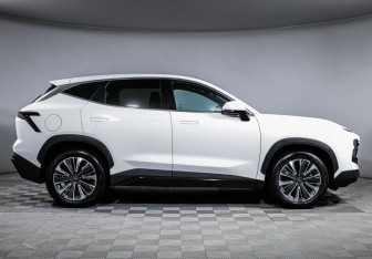Подержанный автомобиль Jetour Dashing 2023 года (4 фото)