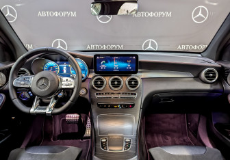 Подержанный автомобиль Mercedes-Benz GLC AMG 2020 года (14 фото)