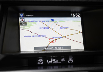 Подержанный автомобиль Honda Crosstour 2012 года (18 фото)