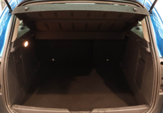 Подержанный автомобиль Renault Kaptur 2017 года (21 фото)