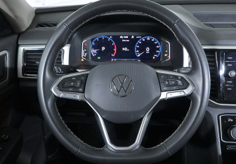 Подержанный автомобиль Volkswagen Teramont 2021 года (11 фото)