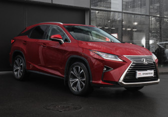 Подержанный автомобиль Lexus RX 2018 года (3 фото)