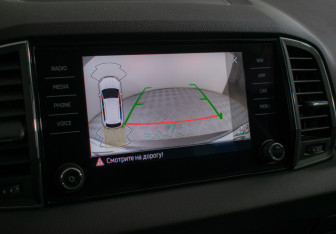 Подержанный автомобиль Skoda Karoq 2021 года (16 фото)