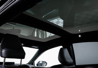 Подержанный автомобиль Toyota Camry Sedan 2024 года (17 фото)