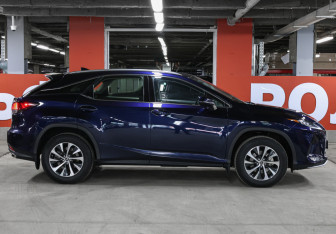 Подержанный автомобиль Lexus RX 2021 года (4 фото)