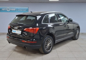Подержанный автомобиль Audi Q5 2008 года (5 фото)