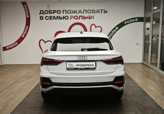 Подержанный автомобиль Audi Q3 Sportback 2021 года (5 фото)