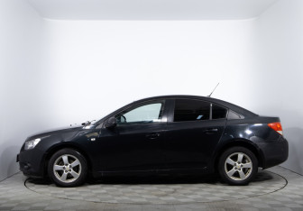 Подержанный автомобиль Chevrolet Cruze Sedan 2012 года (8 фото)