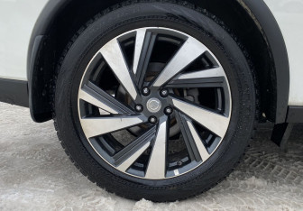 Подержанный автомобиль Nissan Murano Suv 2021 года (9 фото)