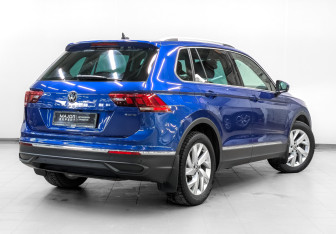 Подержанный автомобиль Volkswagen Tiguan 2021 года (5 фото)