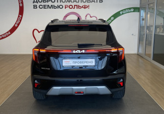 Подержанный автомобиль Kia Seltos 2023 года (5 фото)