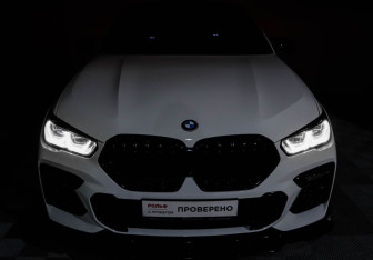 Подержанный автомобиль BMW X6 2021 года (22 фото)