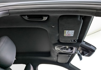 Подержанный автомобиль Geely Monjaro 2024 года (23 фото)