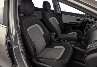 Подержанный автомобиль Kia Ceed Hatchback 2014 года (24 фото)