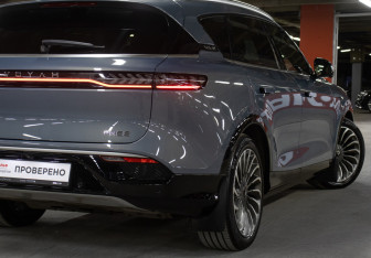 Подержанный автомобиль Voyah Free 2022 года (31 фото)