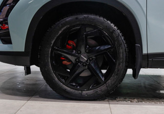 Подержанный автомобиль Omoda C5 2023 года (31 фото)