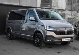 Подержанный автомобиль Volkswagen Caravelle 2021 года (3 фото)