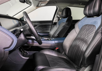 Подержанный автомобиль Voyah Free 2023 года (14 фото)