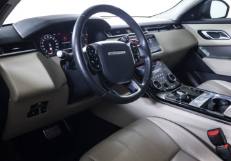 Подержанный автомобиль Land Rover Range Rover Velar 2019 года (15 фото)