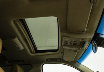 Подержанный автомобиль Cadillac Escalade Suv 2015 года (19 фото)