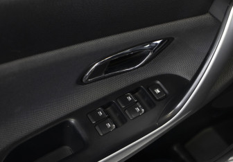 Подержанный автомобиль Kia Ceed Hatchback 2015 года (20 фото)