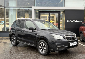 Подержанный автомобиль Subaru Forester Suv 2017 года (3 фото)