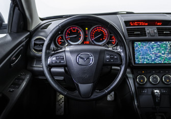 Подержанный автомобиль Mazda 6 Sedan 2010 года (12 фото)