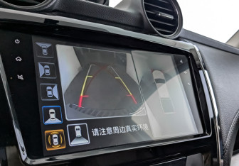 Подержанный автомобиль DongFeng DF6 2022 года (27 фото)