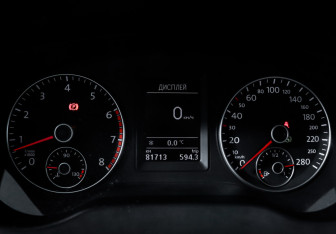 Подержанный автомобиль Volkswagen Jetta Sedan 2013 года (11 фото)