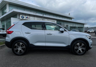 Подержанный автомобиль Volvo XC40 2019 года (4 фото)