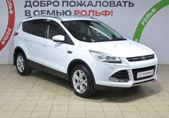 Подержанный автомобиль Ford Kuga 2014 года (3 фото)
